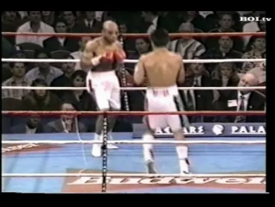 Marco Antonio Barrera vs. Eddie Cook