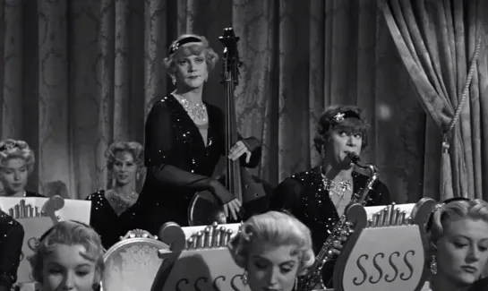 В джазе только девушки / Some Like It Hot (1959) Перевод Михалев