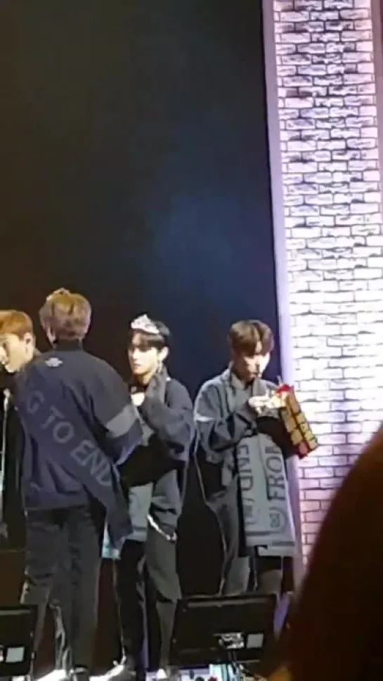 [VK][190105] MONSTA X fancam Game @ FAN-CON MX KINGDOM