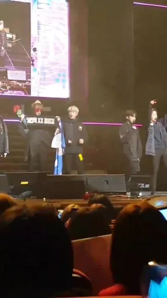 [VK][190105] MONSTA X fancam - Oh My @ FAN-CON MX KINGDOM