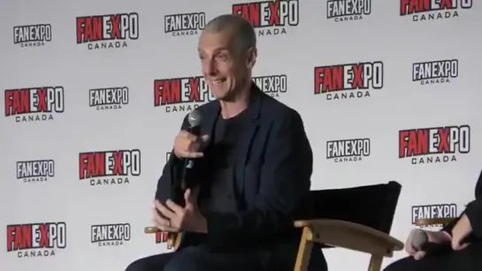 FanExpo Toronto 2019 - Аsking pcap about his hair