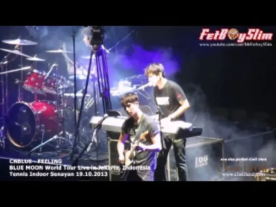 CNBLUE - FEELING ( Jung Yong Hwa solo piano ) live in Jakarta, Indonesia 2013