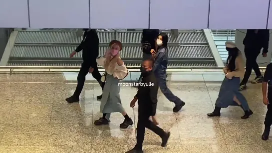 220908 (G)I-DLE at KLIA Airport @ Fancam