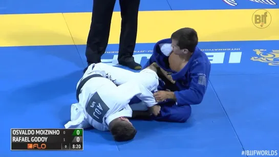 Rafael Mendes vs Osvaldo Queixinho Moizinho  SF IBJJF 2016 Worlds