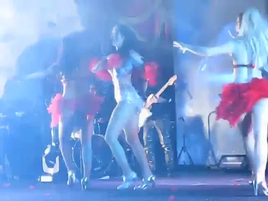 Natalia Oreiro – Huracan( Уфа 2.12.14)