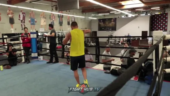 RE-ENTER THE MATRIX! VASYL LOMACHENKO RETURNS! SHOWS SLICK MOVEMENT _u0026 HANDS IN BOXING WORKOUT