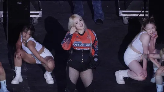 140822 CL - ‘H₩A’ + 'The Baddest Female' @ E-PRIX 4K