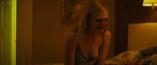 Эль Фаннинг (Elle Fanning) голая в фильме «Галвестон» (2018)