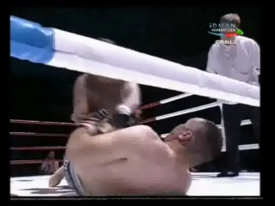 Александр Емельяненко vs Miodrag Pele Petkovic   22.05.2010.