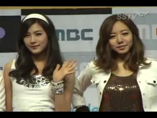 [INTERVIEW] A Pink - Red Carpet (111231 MBC Gayo Daejun)