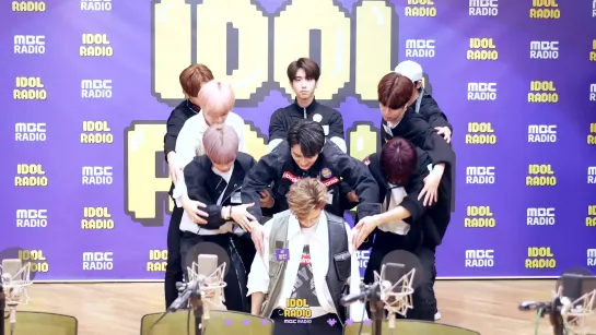 [IDOL RADIO] 191010 스트레이키즈(Stray Kids) - Double Knot ⁄아이돌 라디오 직캠