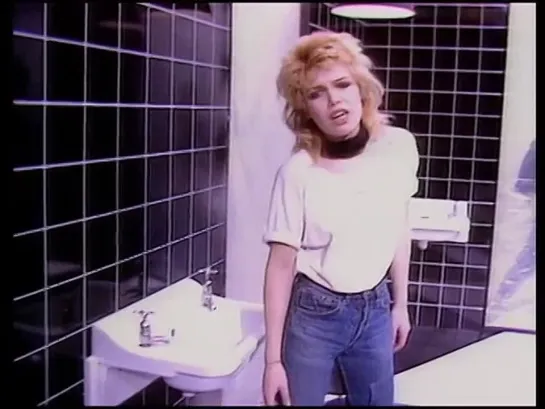 Kim Wilde - Chequered Love