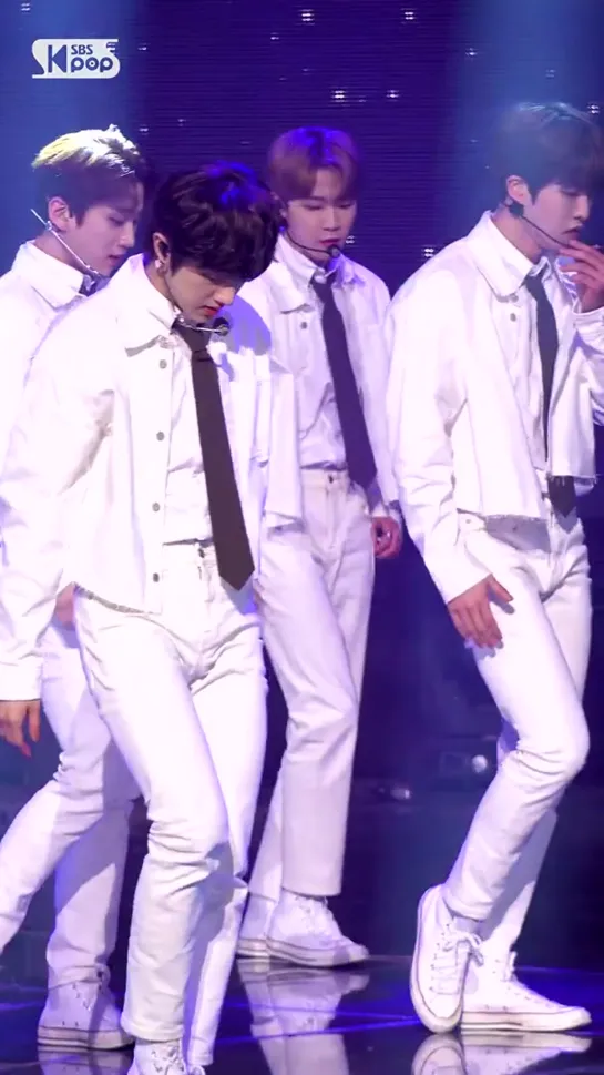 [VK][210307] Golden Child (Donghyun focus) - Breathe @ Inkigayo Fancam