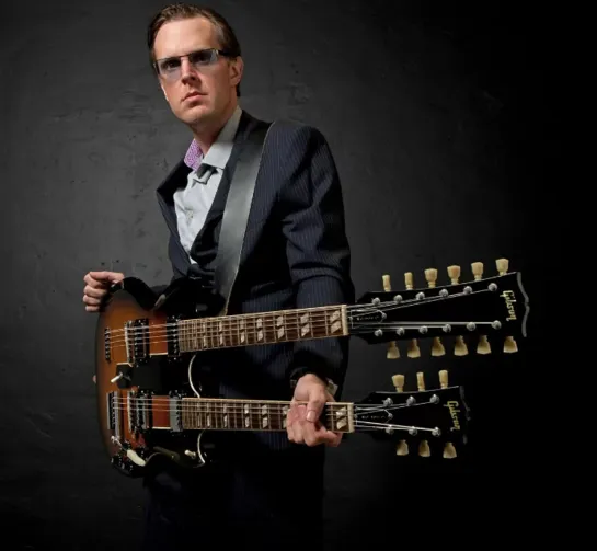 Так кто же такой Joe Bonamassa??