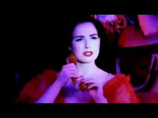 Dita Von Teese - Lazy (Выступление из Crazy Horse.)