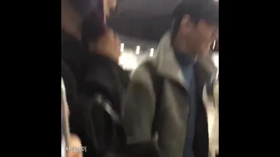 [VK][26.01.18] [Fancam] Airport London Heathrow