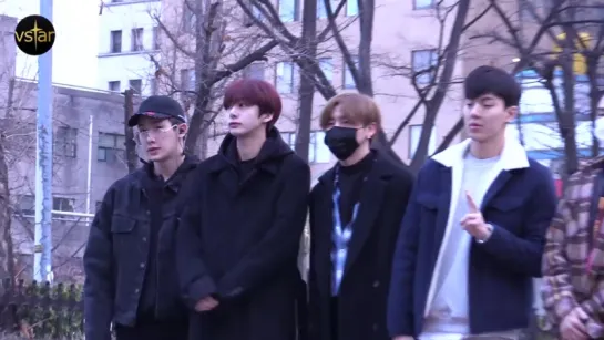 [VK][05.01.18] MONSTA X arrive at Music Bank @vstar