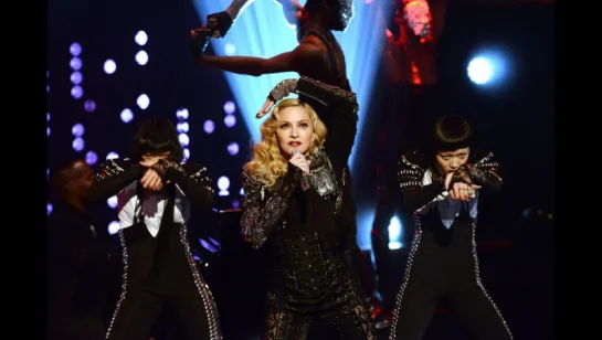 Madonna - Living For Love (Live @ The Jonathan Ross Show 2015)