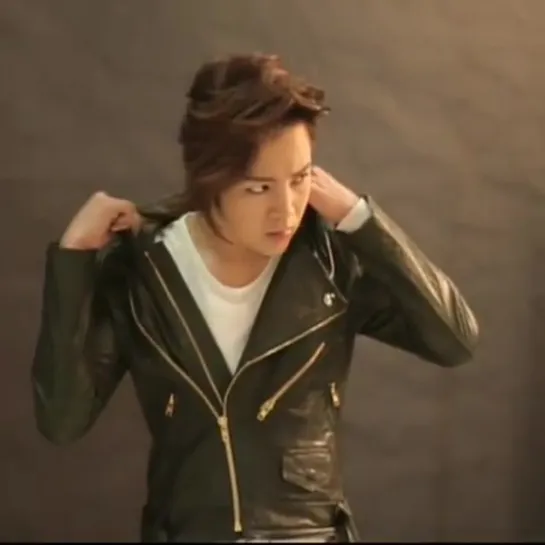 May 2012 JKS photosession by What's In magazine ~1