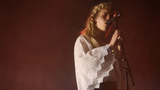 London Grammar - Live at Glastonbury 2017