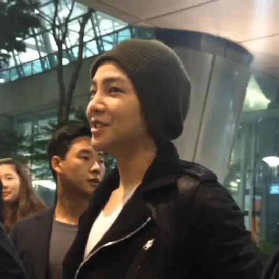 2014.10.25. Chengdu - Soul airports.(bee-jks)