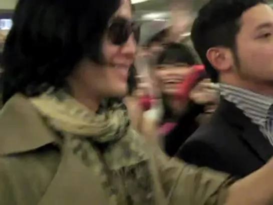 [Fancam] Jang Geun Suks Arrival In Singapore (22 April 2010)