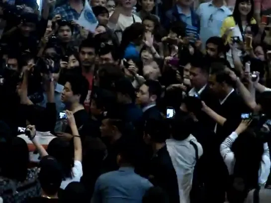 [26.05.2011] Jang Keun Suk@airport Thailand Bangkok