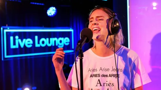 Snakehips & MØ - Live at BBC Radio 1's Live Lounge 2017