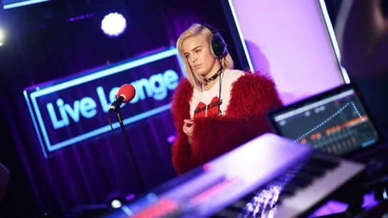 Anne-Marie - Live at BBC Radio 1's Live Lounge 2017