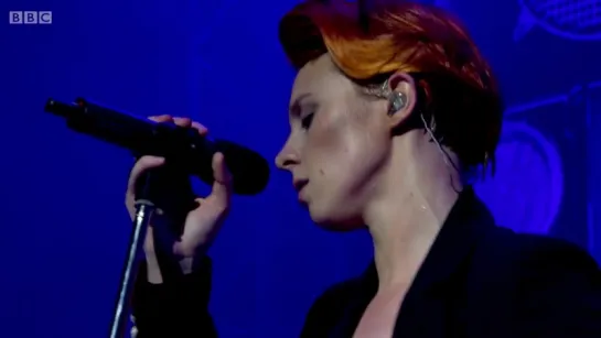 La Roux - Live at Glastonbury 2015