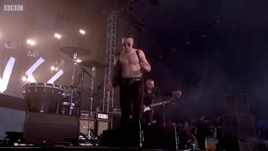 Slaves - Live at Glastonbury 2015