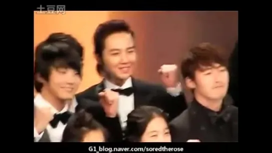 GeunGeun @ KBS Awards 2010 [FanCam]