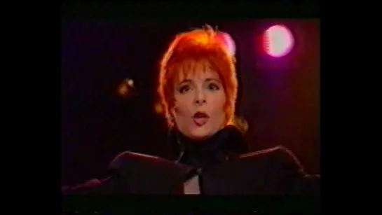 Mylene Farmer - Pourvu qu'elles soient douces (TV2 Pays-Bas, 01/1991)