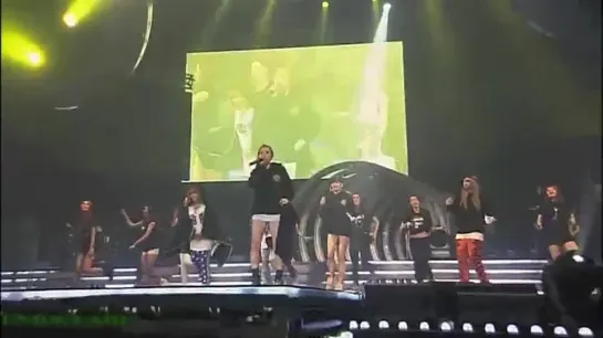 YG Family - Left Handed, Romantic Cat @ YG Family 2010 Concert