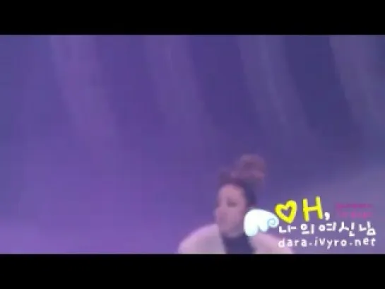 [YG FAMILY CONCERT. DAY1 | FANCAM] Dara & Gummy - One Love