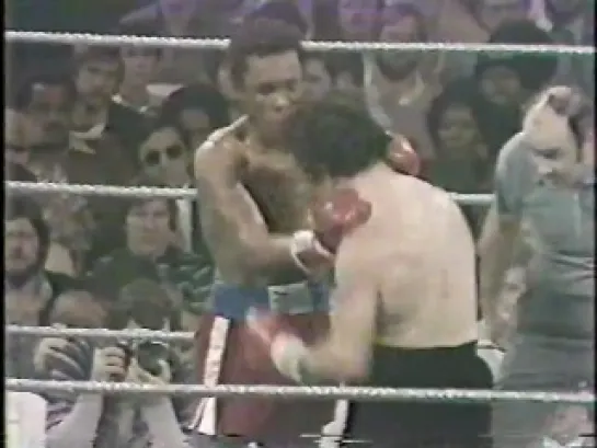 1978-12-09 Sugar Ray Leonard vs Armando Muniz