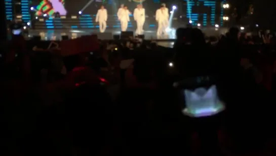 [Fancam][31.08.2018] V HEARTBEAT   in  Vietnam (Jealousy)