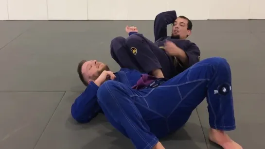 Ben Egli - Simple armbar off omoplata roll