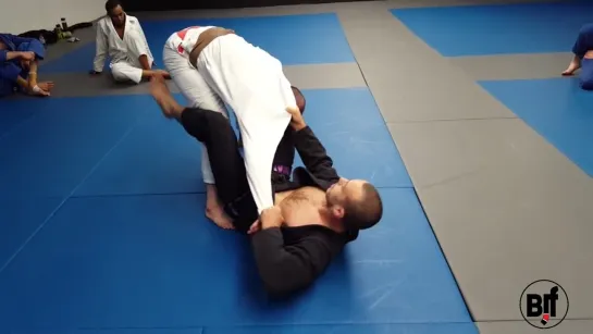 Lachlan Giles - Details of the omoplata you need to know