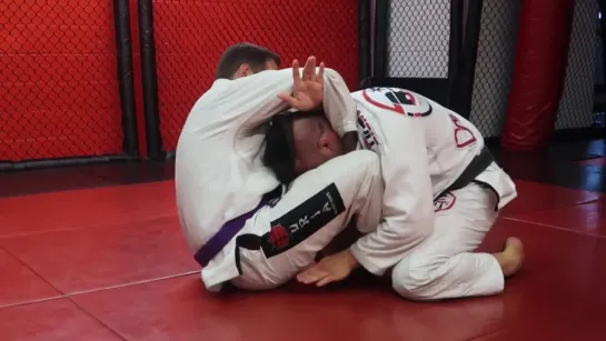 Loop Choke Defense Part 1_ Countering Loop Before Legs Come Around You