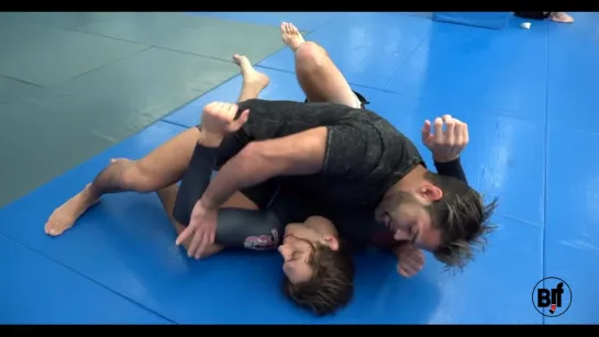 Dustin Akbari Shows Painful Crucifix Submission - Persian Prybar