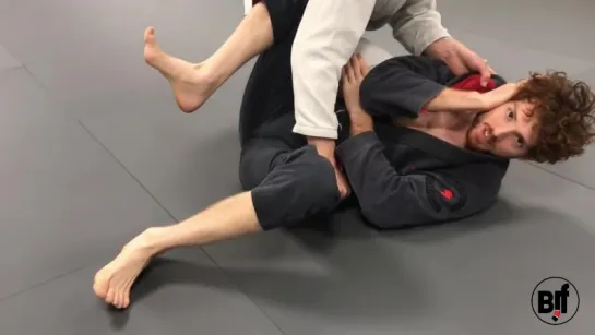 Knee On Belly Escape - Effective Vs Larger Opponents