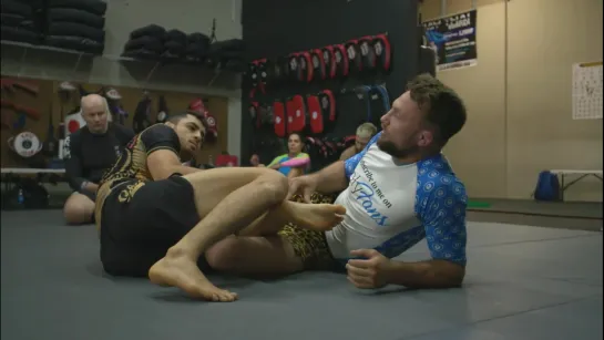 Craig Jones Shows New Attacks From Common Leglock Positions