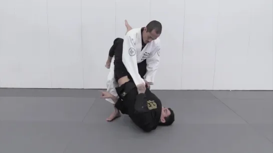 Rudson Mateus - Waiter sweep variation from closed guard