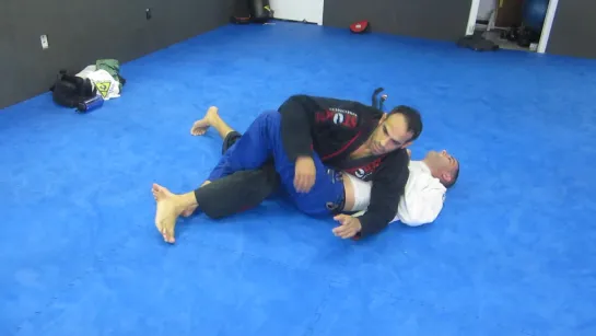 Jiu-Jitsu 4 lockdown escape techniques