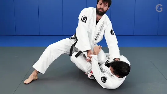 Leandro Slaib - Half-guard into sit-up guard sweep ¦ RGOA