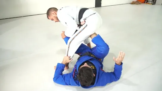 DeLaRiva sweep to leg Drag pass