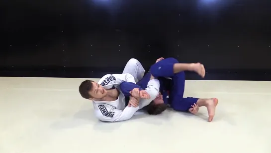 Tommy Langaker -  Omoplata to Armbar (by Tommy Langaker and Espen Mathiesen}