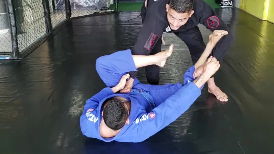 Aleksandre Rocha - spider lasso guard pass