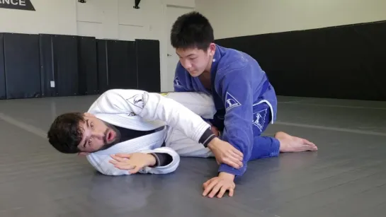 Thomas Lisboa - GUARD RETENTION_ 2 WAYS TO STOP THE LEG WEAVE PASSING